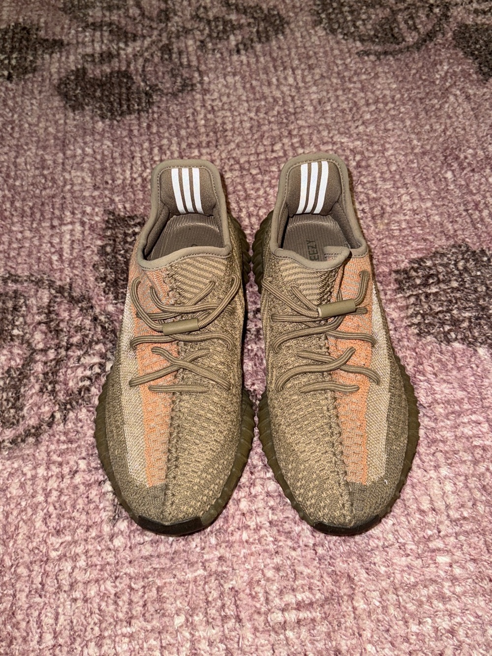 Yeezy Boost Sneakers v2 Sand Taupe